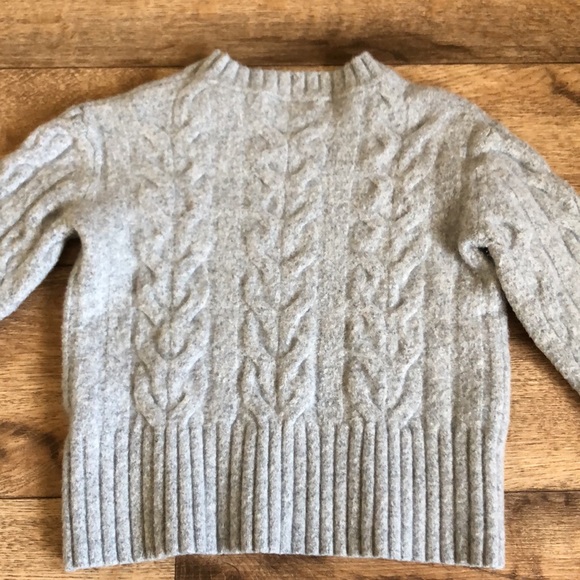 Banana Republic Wool Gray Sweater - Picture 5 of 7